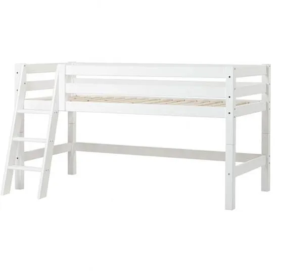 Halbhohes Bett Hoppekids ECO Luxury mit schräger Leiter